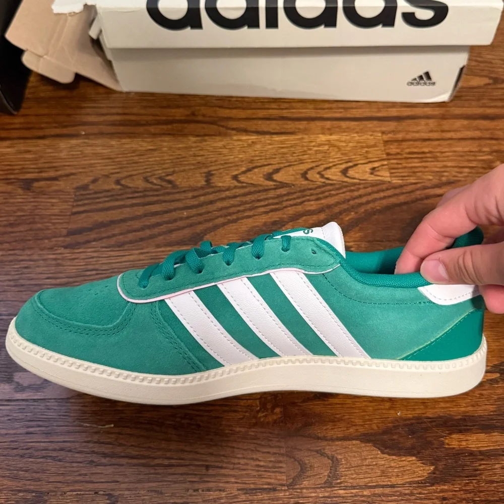 Adidas Womens Green and White Breaknet Sneakers